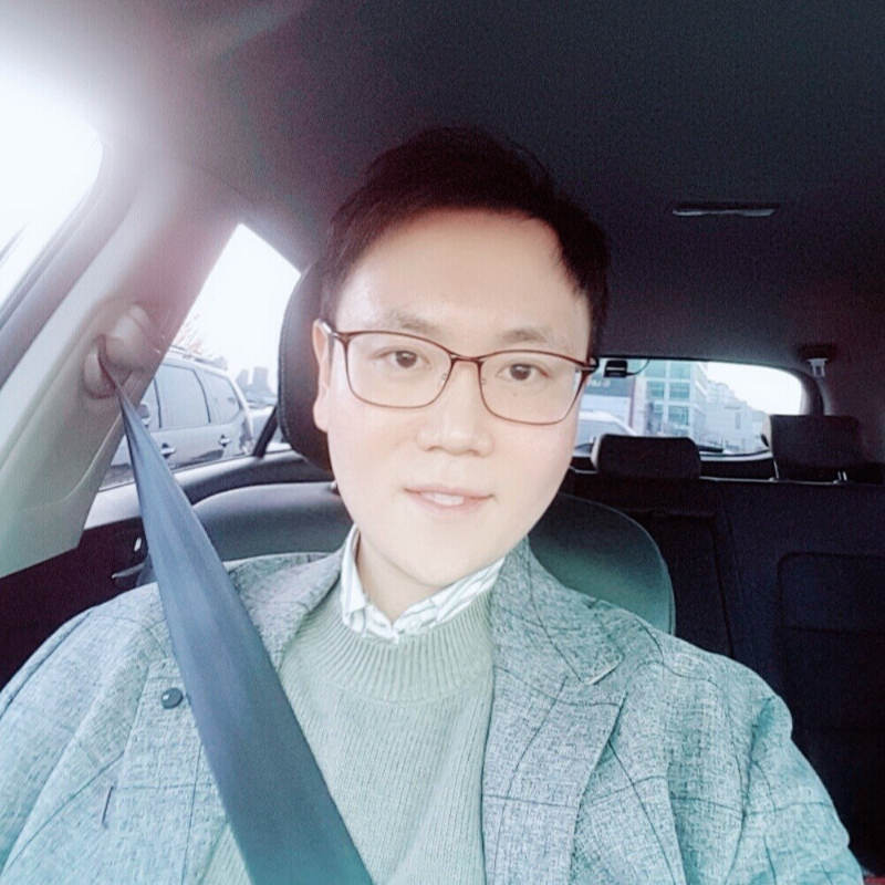 이진성 노무사님의 전문가 이미지