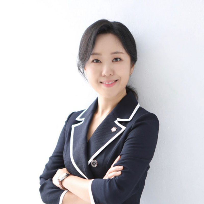 심희정 변호사님의 전문가 이미지