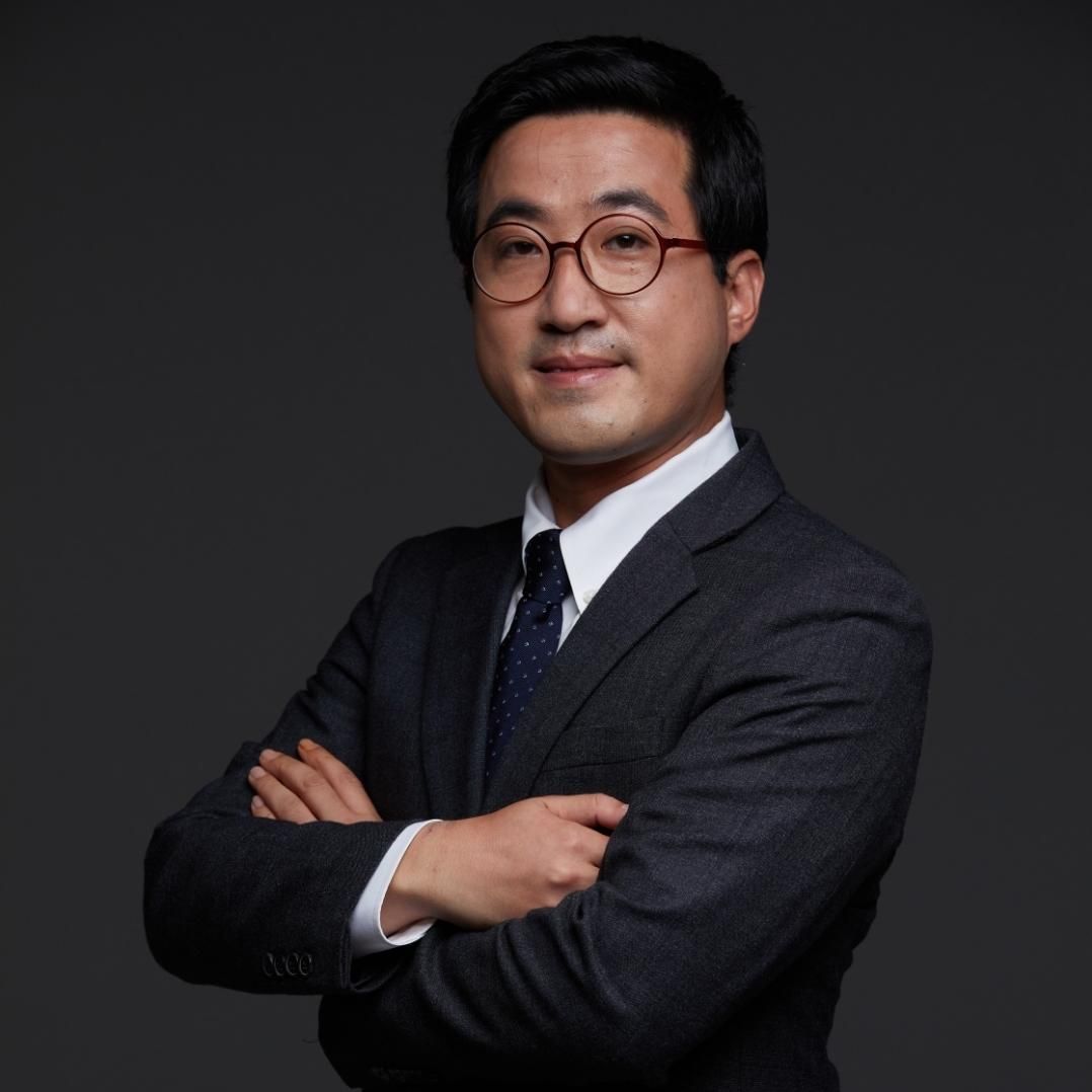 정욱 변호사님의 전문가 이미지