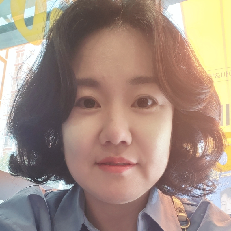 이여진 보육교사님의 전문가 이미지