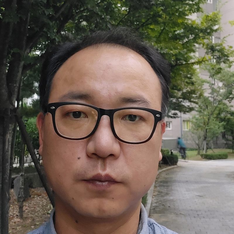 이현행 초등학교 교사님의 전문가 이미지