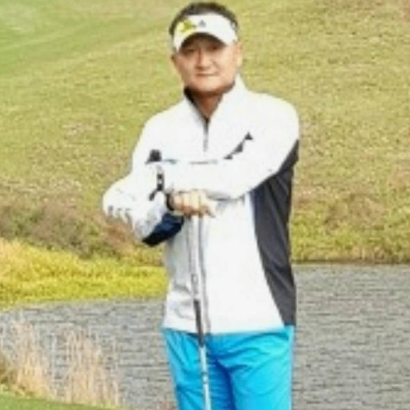 김지철 지게차운전기능사님의 전문가 이미지