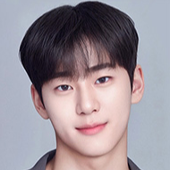 류용준 공인중개사님의 전문가 이미지