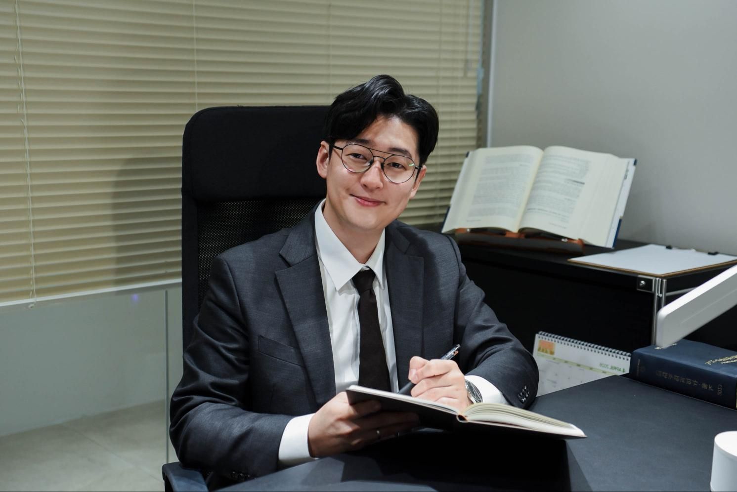 채성욱 노무사님의 전문가 이미지