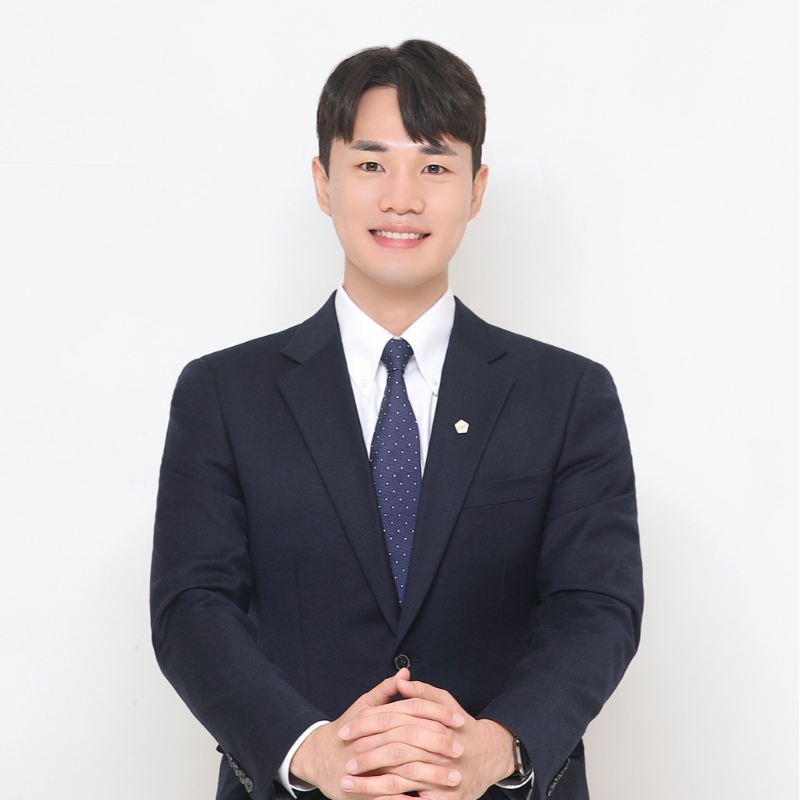 이준호 노무사님의 전문가 이미지