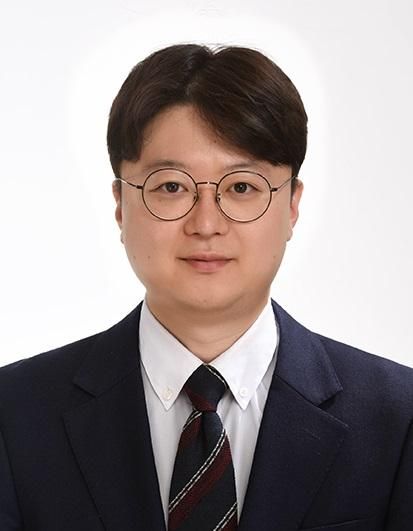 윤민혁 심리상담사님의 전문가 이미지
