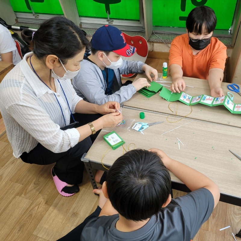 황정애 아동심리상담사님의 전문가 이미지