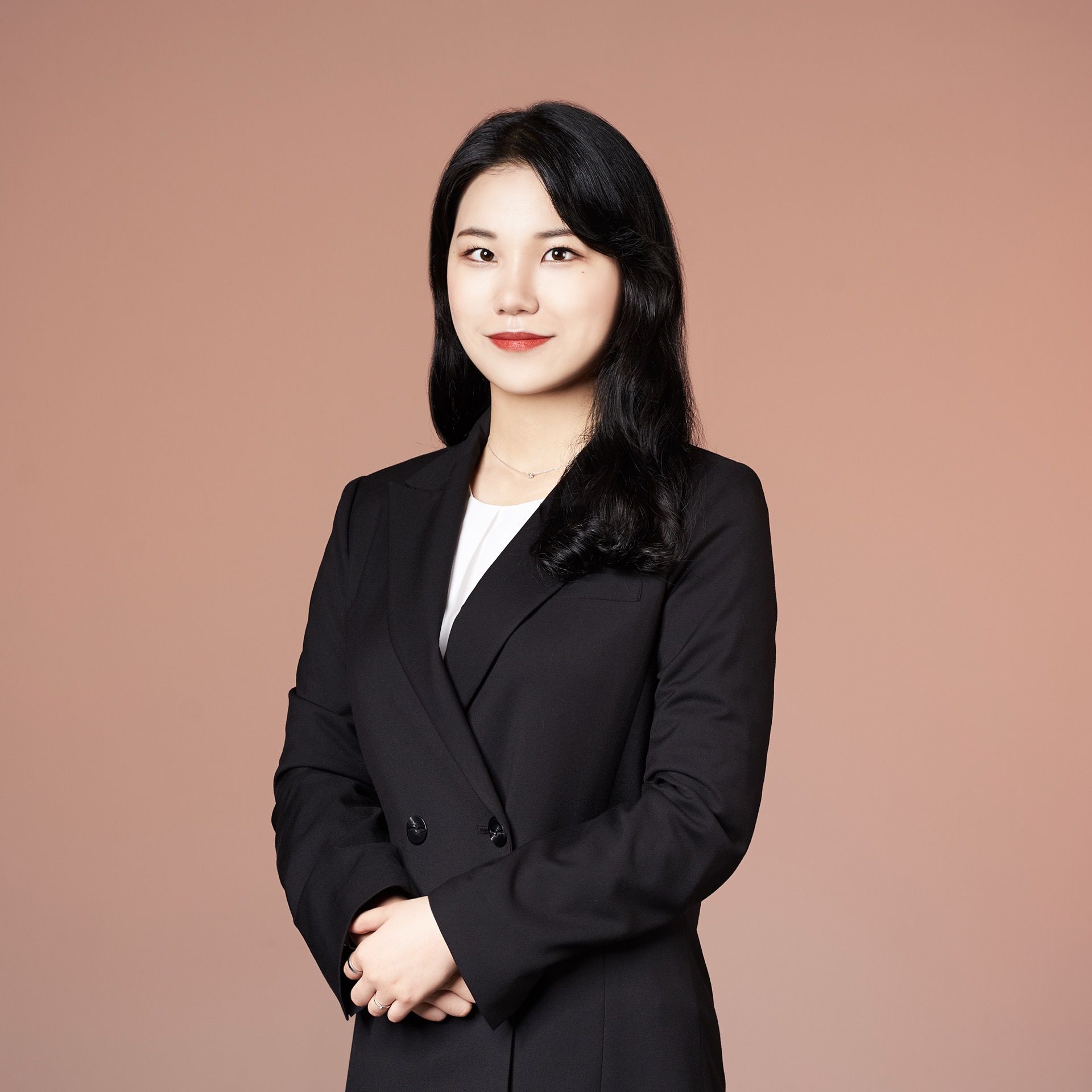 이현민 노무사님의 전문가 이미지