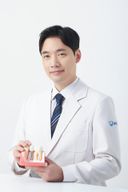 OH STEVEN SOO MIN 치과 전문의