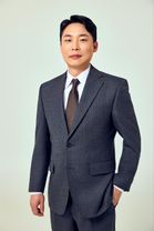 정찬 전문가 사진