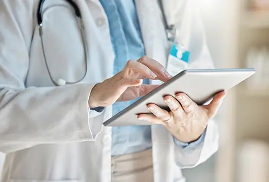 지금 복용 중인 약, 수술 전에 중단해야 하나요? 전신마취 수술 전 중단해야 되는 약은 어떤 것이 있나요?