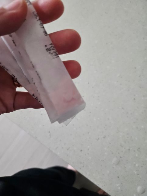 실온보관 가루약인듯 한데 사진처럼 보여도 먹여도 되나요?의 1번 째 이미지