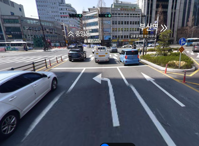 직진차선에서 좌회전 위반 이라고 딱지가 날라왔습니다의 1번 째 이미지