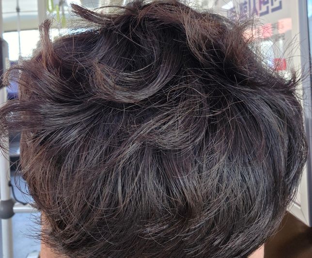 이거 쉐도우펌 맞나요.. 머리가 이상해요. 사진첨부의 0번 째 이미지