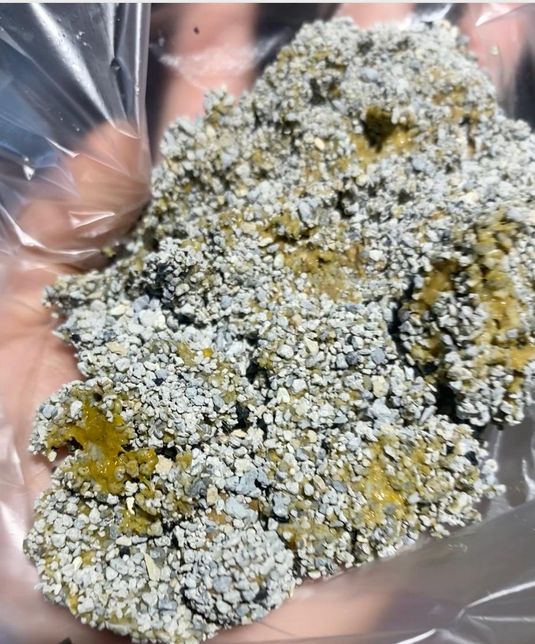 새로운 사료를 급여하고 설사를 시작했습니다.의 0번 째 이미지