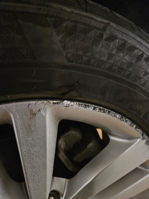 타이어 교체해야할까요? 문의드립니다의 0번 째 이미지