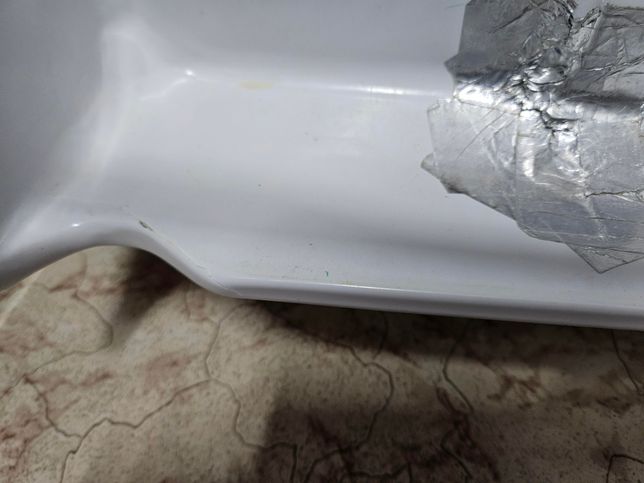 냉장고 바닥 뚫렸습니다. 이거 괜찮아요?의 2번 째 이미지