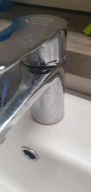 수전에 물 떨어지는 하자는 어디가 문제일까요?의 1번 째 이미지