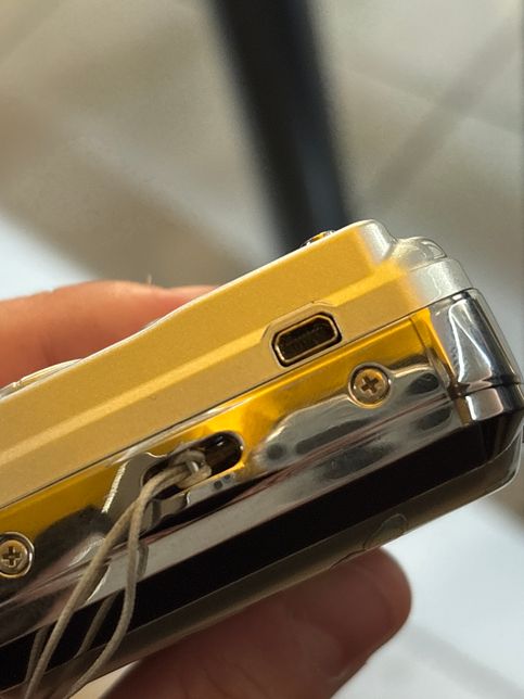 후지필름 파인픽스 av140 충전기는 어떤걸 사야되나요?의 0번 째 이미지