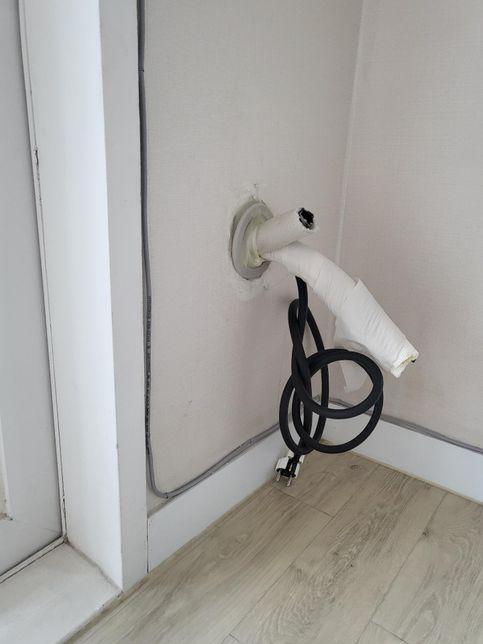 에어컨철거후 보니 전기선 절단되어있습니다ㅠ의 0번 째 이미지