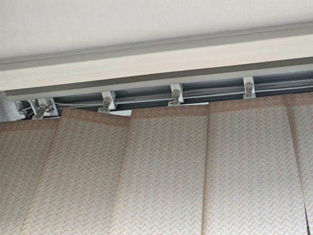 이거 탈부착 가능한 블라인드 일까요? ㅠㅠ의 0번 째 이미지