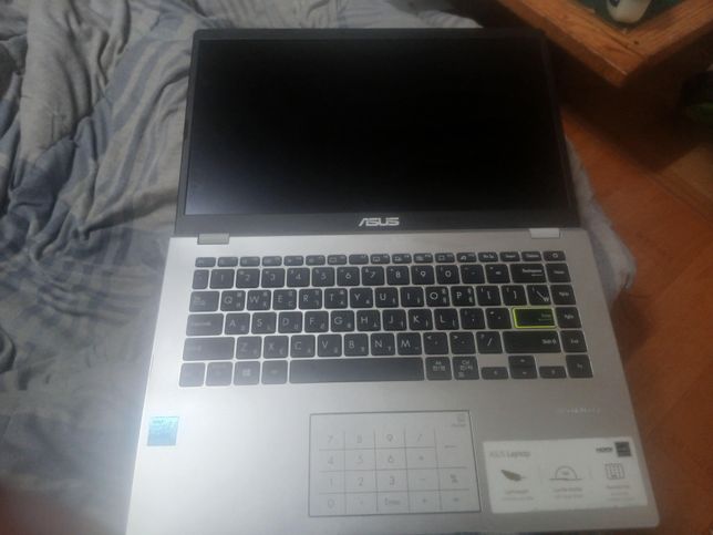 이 노트북에 어느 충전기를 사야되는지 헷갈려서 물어봅니다!의 1번 째 이미지