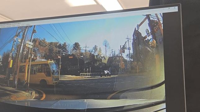 차량 이면도로 진출 전기자전거와 접촉한 사고의 0번 째 이미지