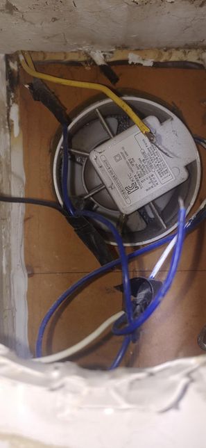 환풍기 전기선 하나만 해체해도 안전할까요의 0번 째 이미지