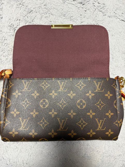 루이비통 가품인지 정품인지 궁듬해서 문의드입니다의 3번 째 이미지