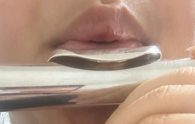 플룻 입술 모양 어떻게 해야 바람소리가 안 나나요?의 0번 째 이미지