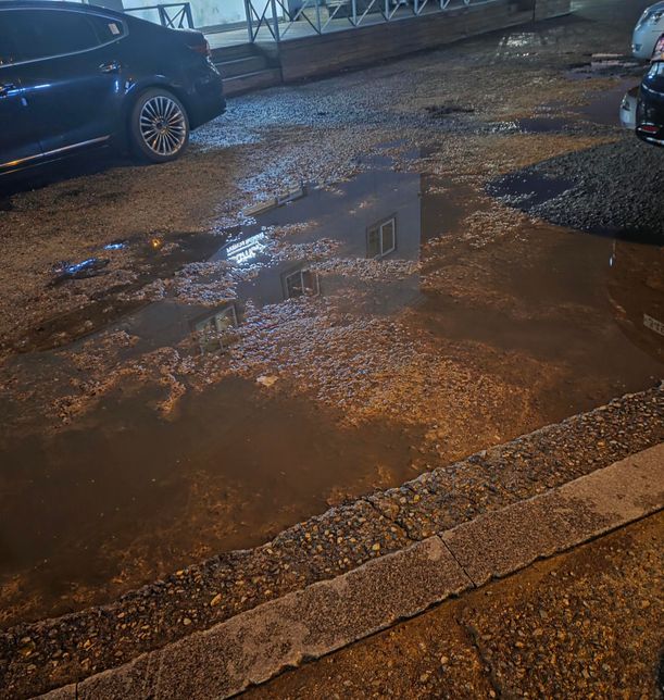 이런 상가거리에서 넘어졌는데 뭐 못하나요?의 0번 째 이미지