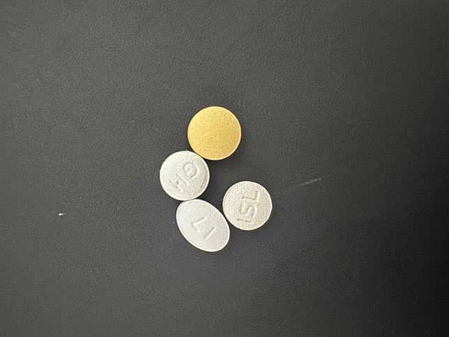 피부과약과 정형외과 약을 먹은 후로 화장실을 너무 자주 가요 ㅜㅜ의 1번 째 이미지