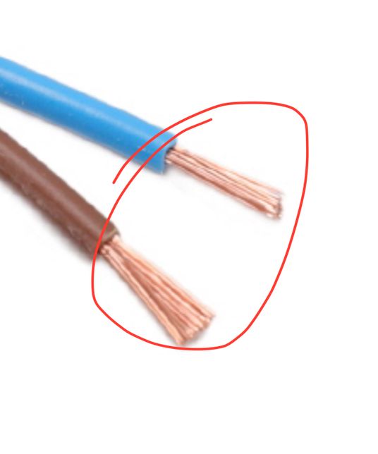 거실등 전선 끝에 얇은 구리?선 꼬임 풀기의 0번 째 이미지