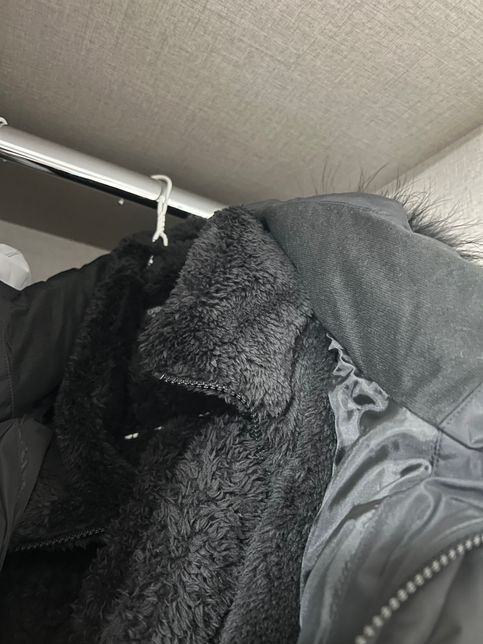 잠바랑 뽀글이 (보들보들한) 옷에 탈취제를 너무많이뿌렷나바요 ㅠ 냄새가 안가시는데 입다보면 없어질까요???의 1번 째 이미지