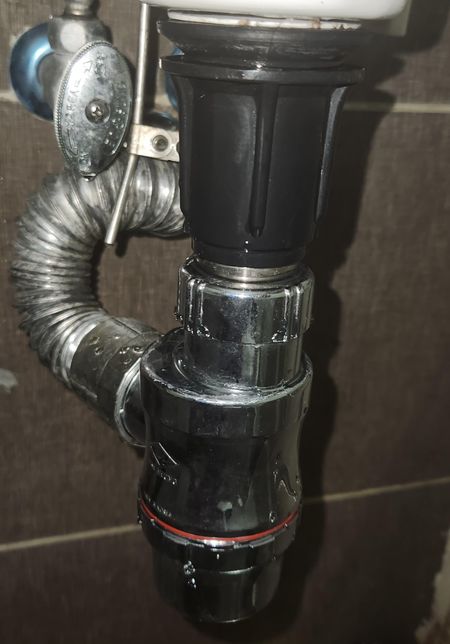 세면대 하면 아래부분 고무패킹 물샘.의 1번 째 이미지