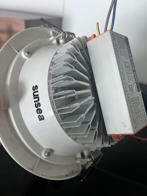 다운라이트 이것만 보고 직경을 알 수 있나요?의 1번 째 이미지