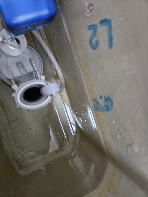 양변기 크래퍼와 부레의 설치간격?,의 0번 째 이미지