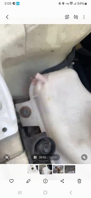 이거 왜이런거에요??차 앞에 열어보니의 0번 째 이미지