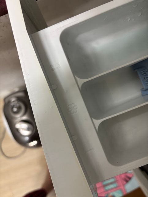 어디가 세제고 어디가 섬유유연제 넣는 곳일까요??의 0번 째 이미지