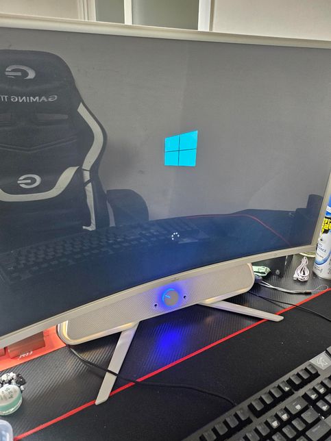 모니터가 로딩화면에서 넘어가질않습니다의 0번 째 이미지