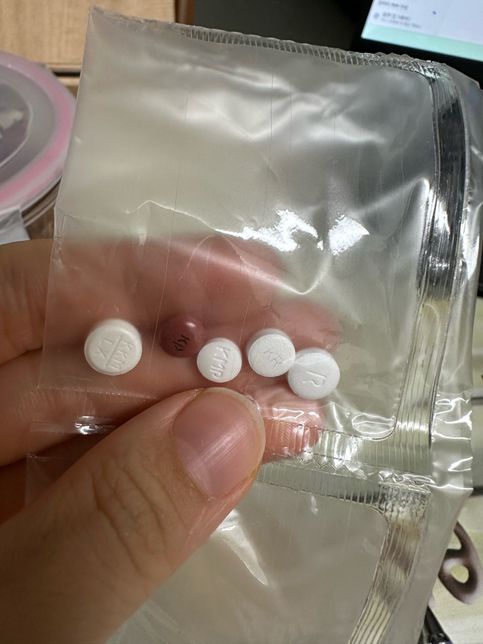 엠솔론정 스테로이드제 약이 궁금해요의 0번 째 이미지