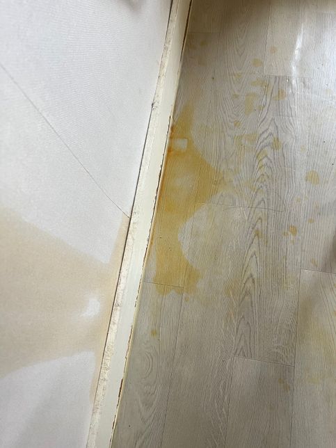 7년째 살다가 이사가려는데 장판 원상복구 하라는 주인의 3번 째 이미지