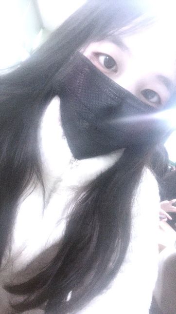 저 레이어드 컷 잘 어울릴까요..? ㅠㅠ( 사진있음 )의 0번 째 이미지