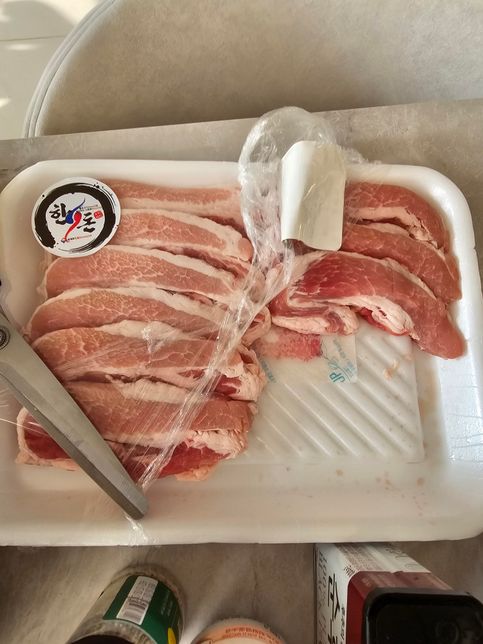 돼지고기 이게 무슨 부위인가요? 알려주세요의 0번 째 이미지