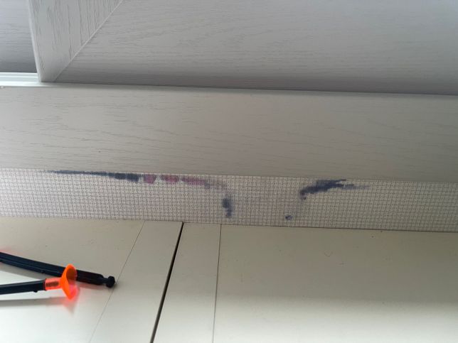 신축아파트 벽지 상태인데 어떤지 좀 봐주세요의 2번 째 이미지