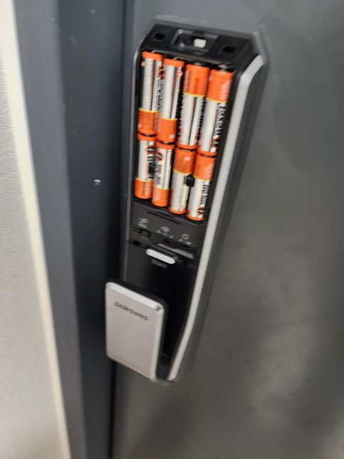 현관문 도어락이 잘 안잠깁니다..ㅠㅠ의 0번 째 이미지