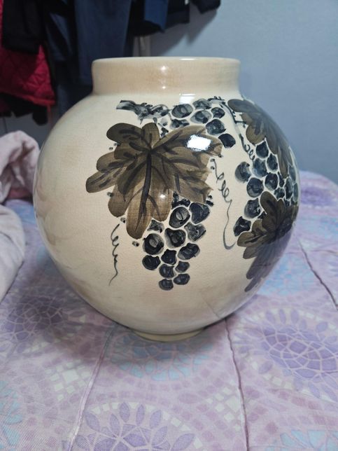 이 도자기의 이름과 진품인지 궁금합니나의 1번 째 이미지