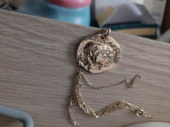 이 목걸이 이름이 뭐고 어디에서 파나요의 0번 째 이미지