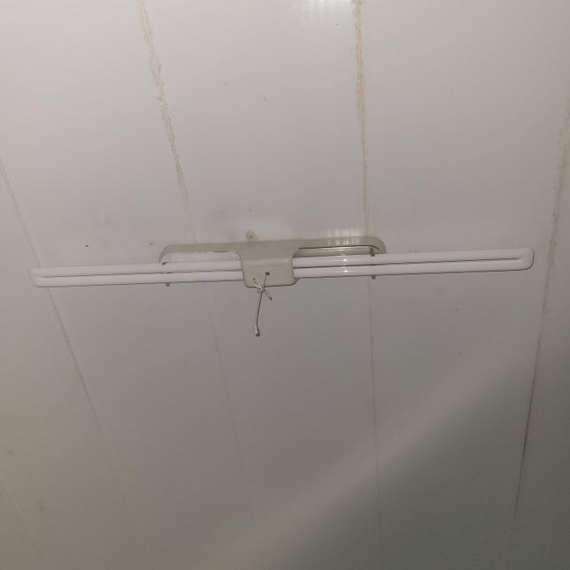 전등이 갑자기 팍 나가서 새걸로 갈았는데, 불이 안들어와요의 0번 째 이미지