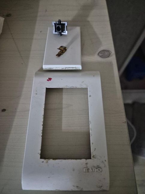 전등스위치 고장나서 어떻게해야될까요?의 0번 째 이미지